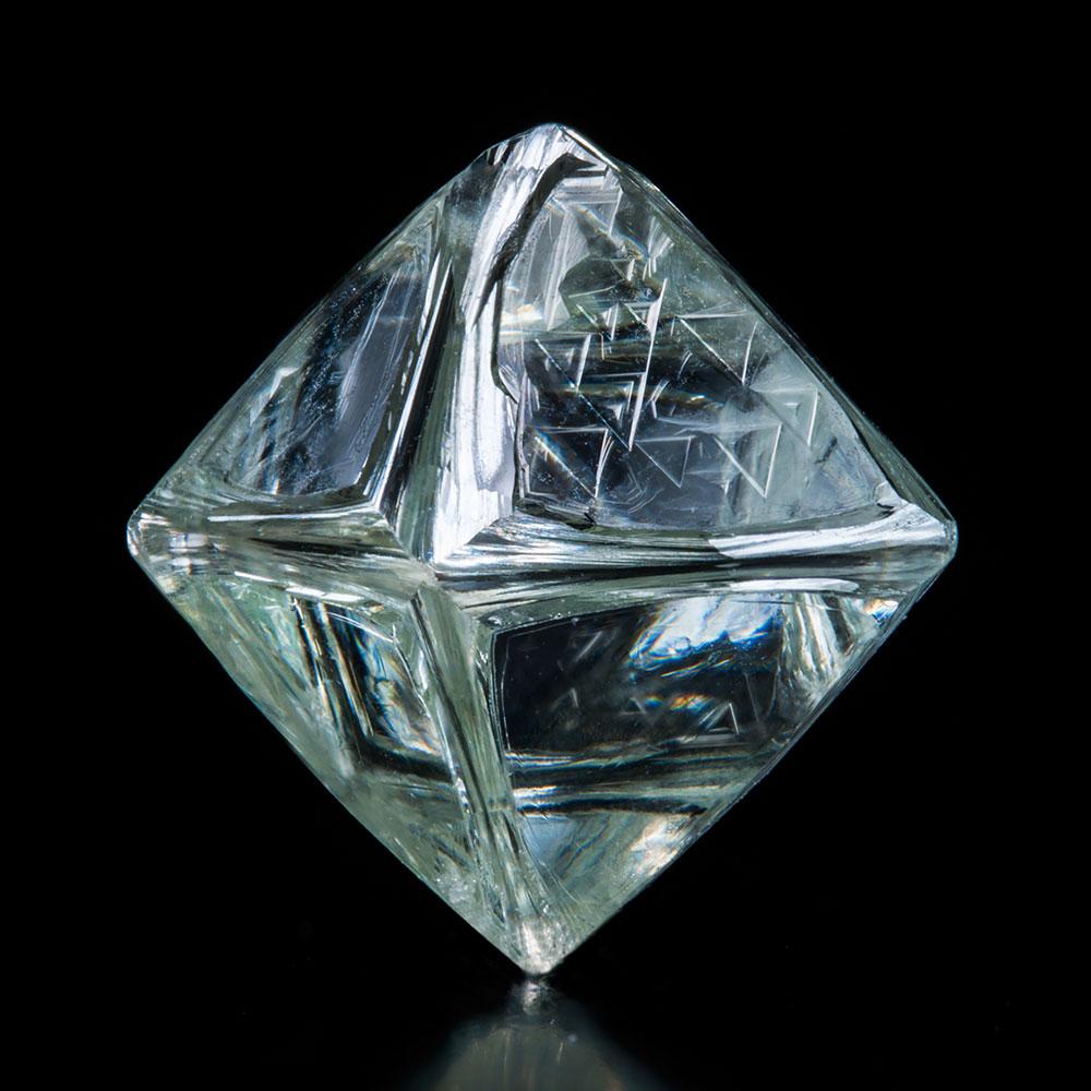 Why Is Diamond Called the "King of Gems"? The Science, Rarity, and Timeless Prestige Behind Nature's Greatest Treasure
