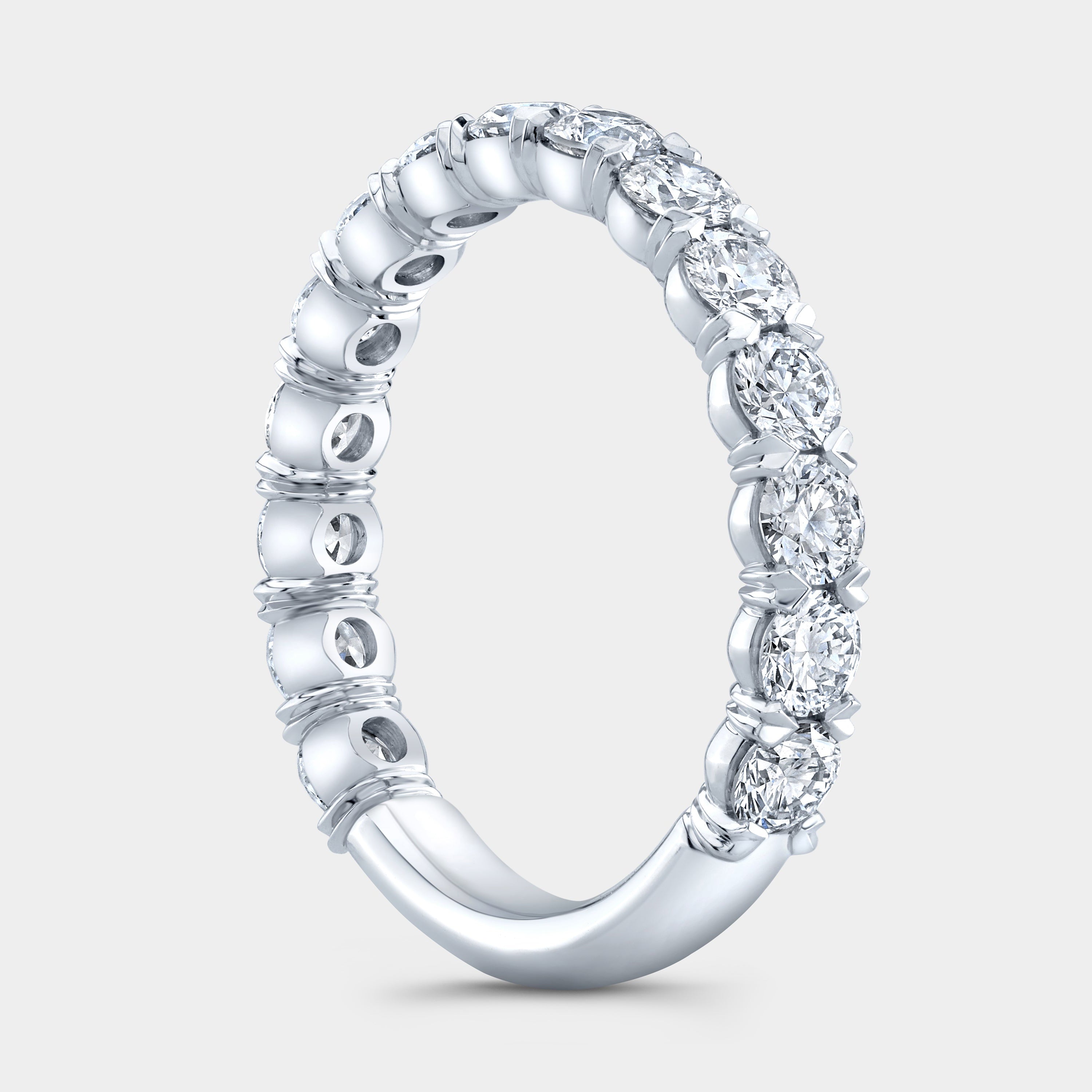 1.25ct Victoria 0.10ct Each 1.25ct Round Cut Diamond Wedding Band in Platinum
