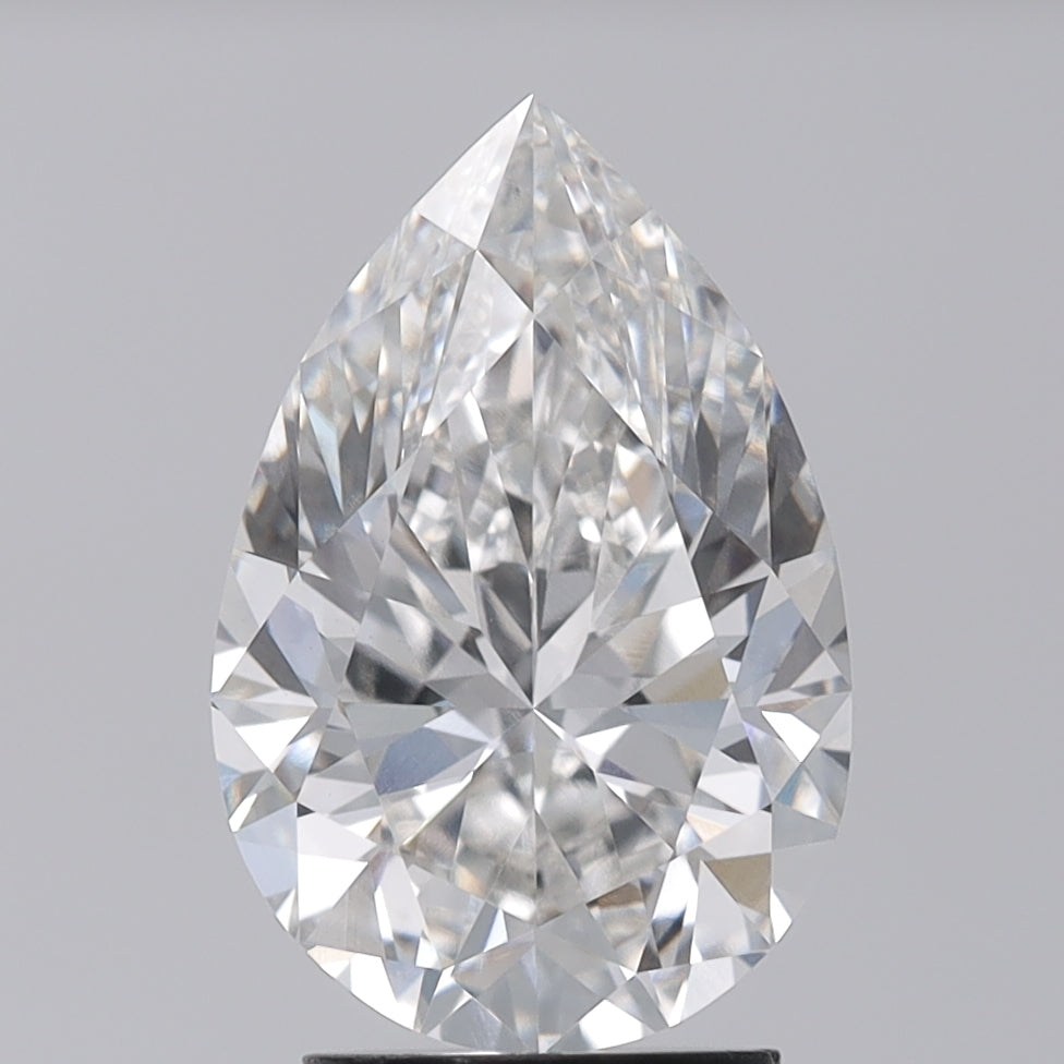 Pear Lab Created Diamond