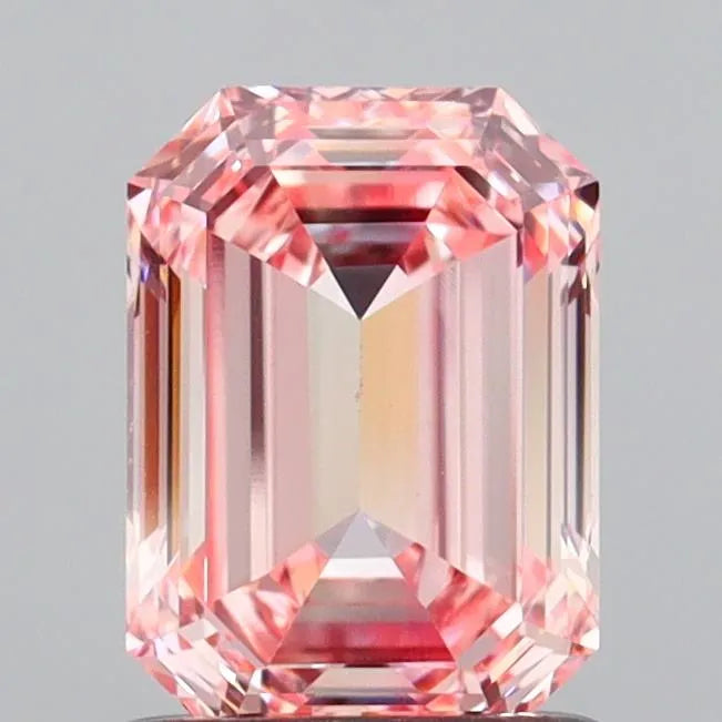1.09ct Emerald Lab Grown Diamond (Colour Fancy Vivid Pink, Clarity VVS2, IGI Certified)