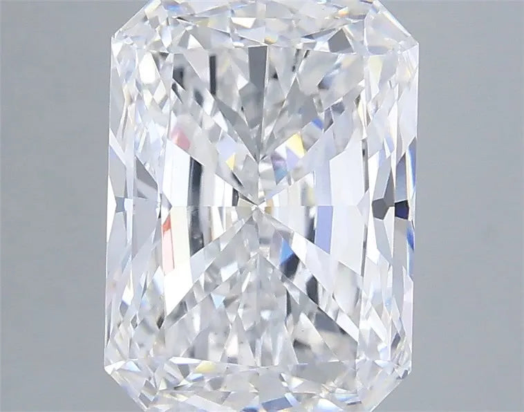 3.00ct Radiant Lab Grown Diamond (Colour D, Clarity VS1, IGI Certified)