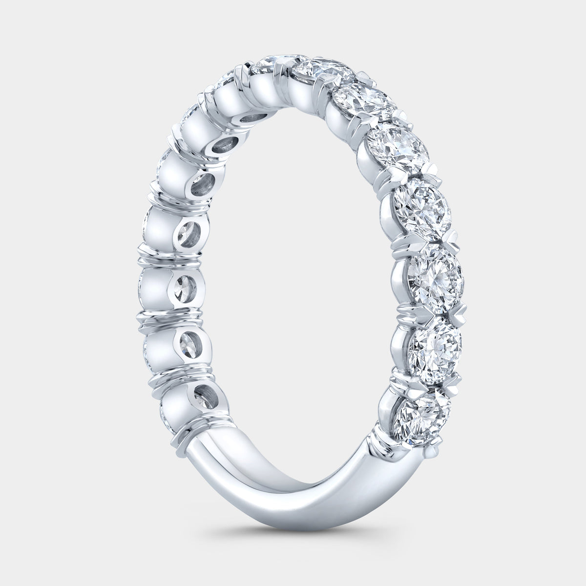 1.25ct Victoria 0.10ct Each 1.25ct Round Cut Diamond Wedding Band in Platinum