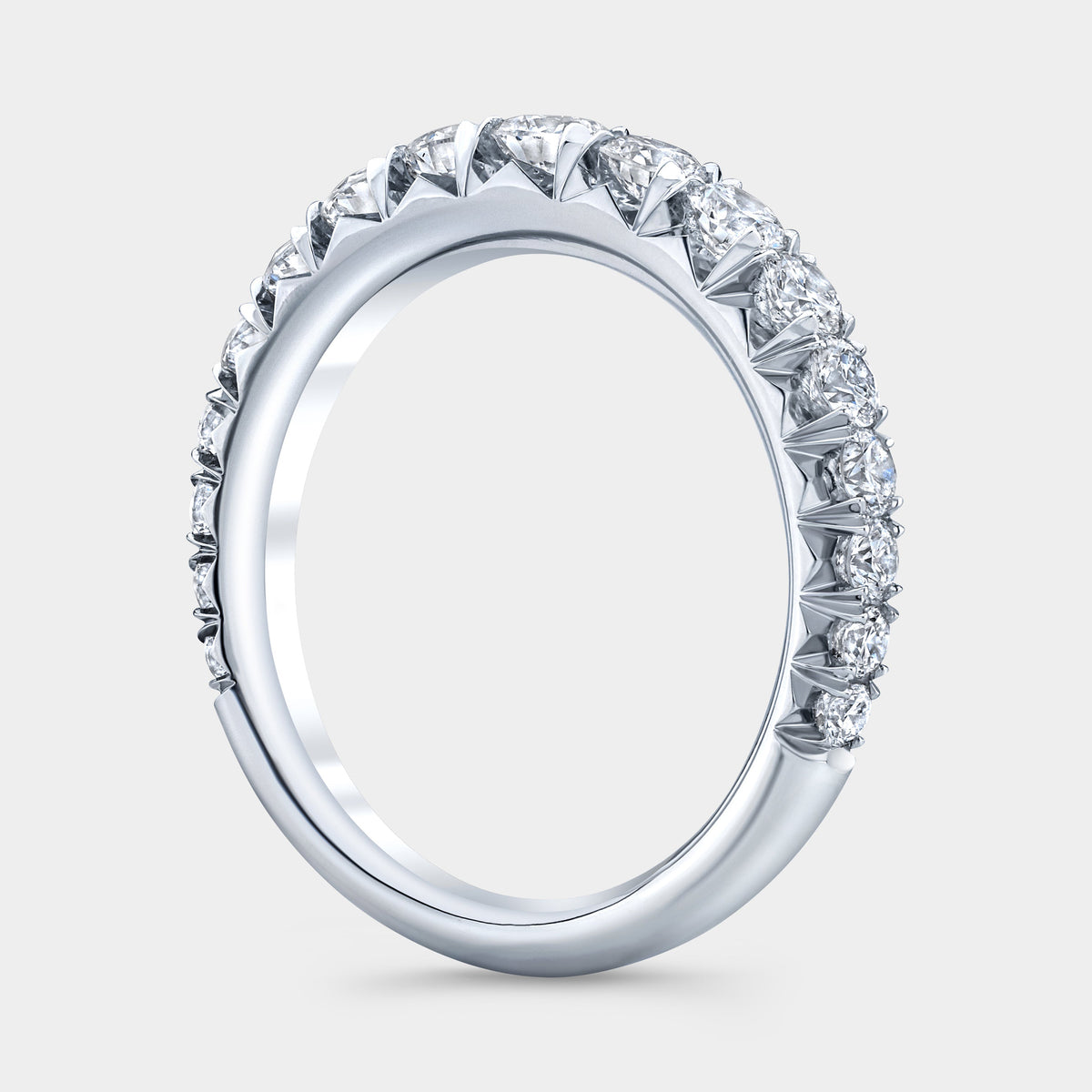 1ct Round Diamond Graduating French Pave Wedding Band in Platinum