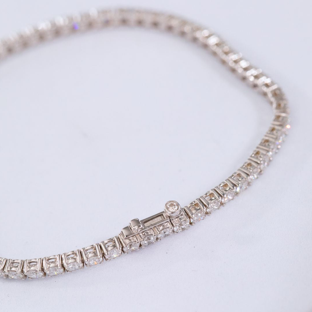 3ct Lab Grown Round Diamond White Gold 2.50mm Tennis Bracelet in 14k white gold