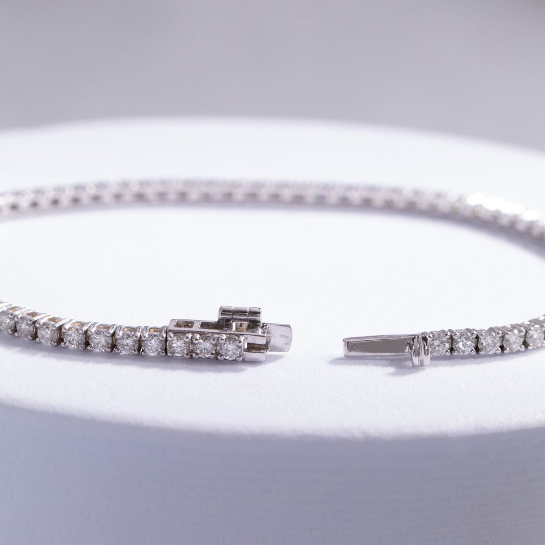 2ct Natural Round Diamond Tennis Bracelet in 14k white gold