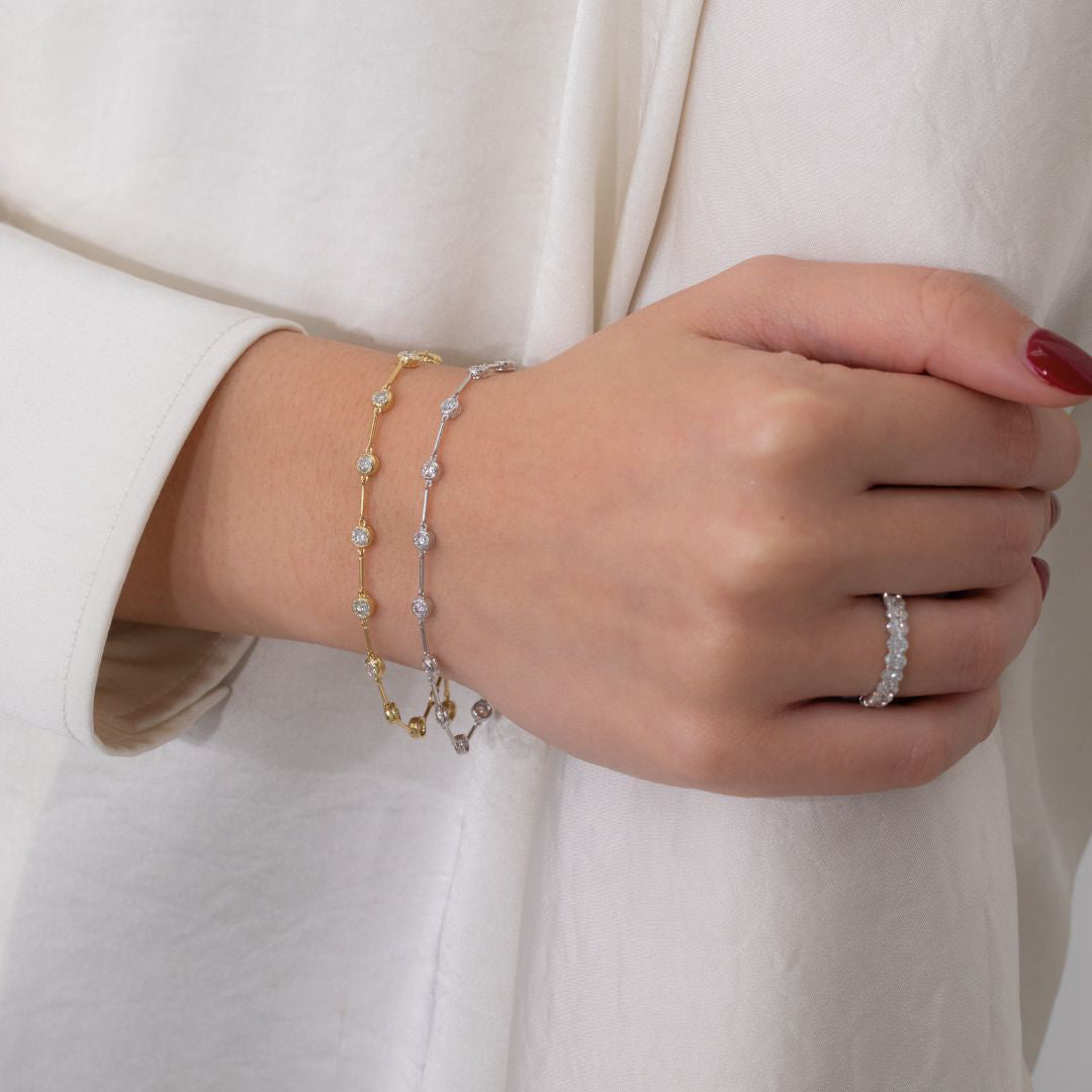 1ct Dainty Floating Lab Diamond Bezel Set Bracelet in 18k white gold
