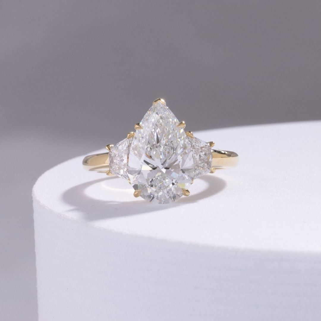 4ct Pear Shape Diamond with Trapezoid Yellow Gold 3 Stone Ring in 18k yellow gold - 1.50ct Lab Grown