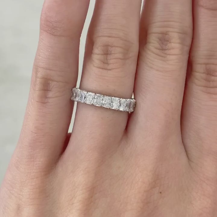 1.50ct Chloe Extra Petite 0.10ct Each Radiant Cut Diamond Wedding Band in Platinum