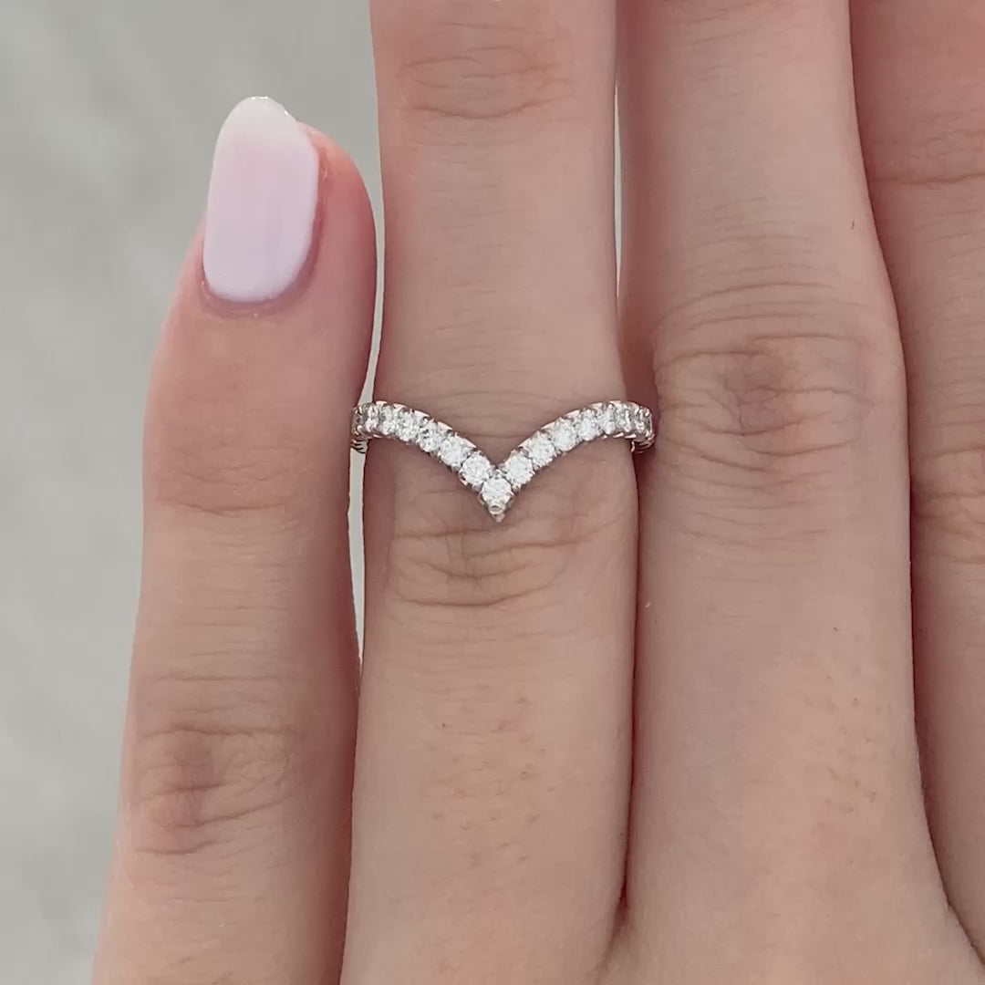 0.50ct Round Diamond V Shape Pave Platinum Wedding Band