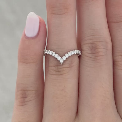 0.50ct Round Diamond V Shape Pave Platinum Wedding Band