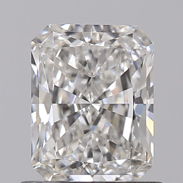 实验室制造的璀璨钻石