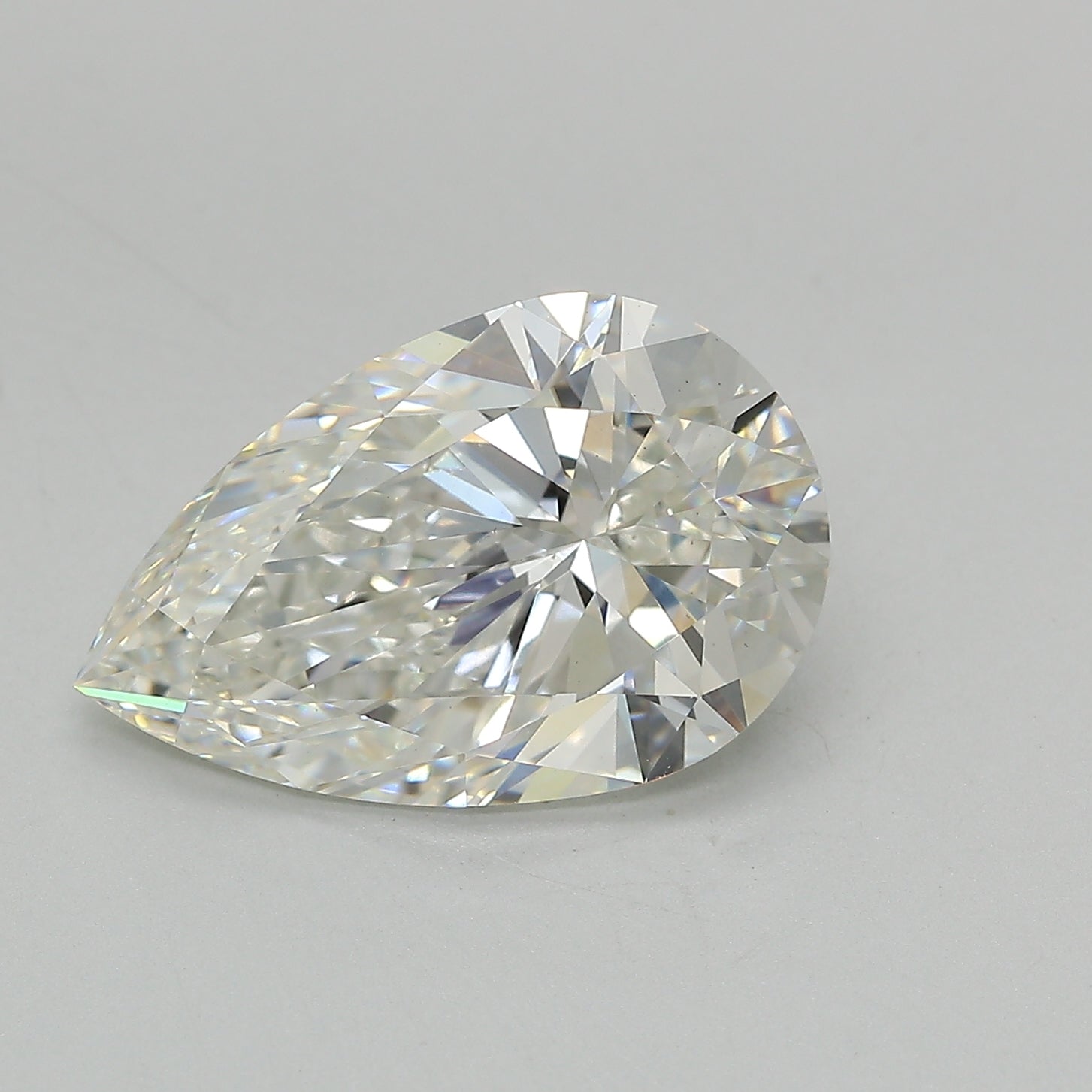 Pear Lab Created Diamond