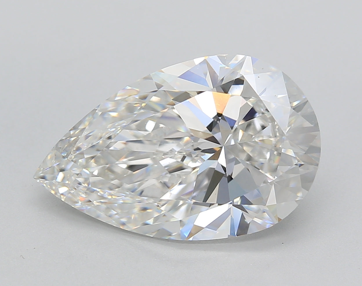 Pear Lab Created Diamond