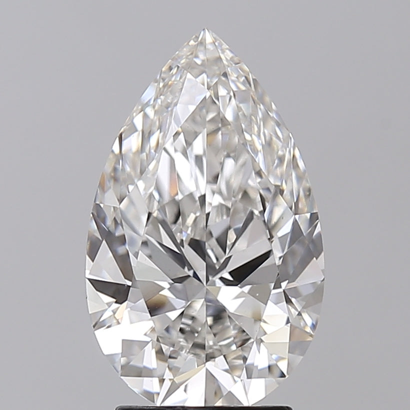 Pear Lab Created Diamond