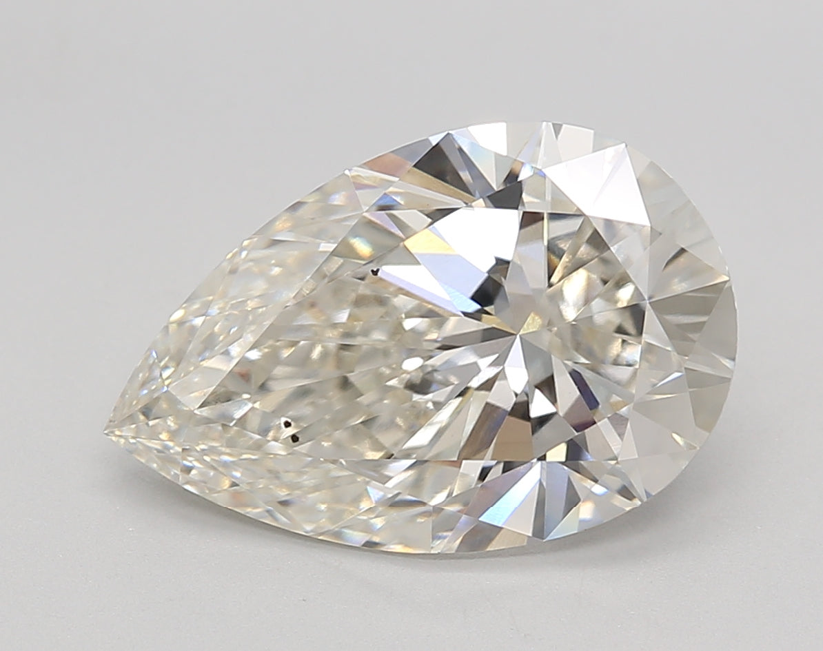 Pear Lab Created Diamond